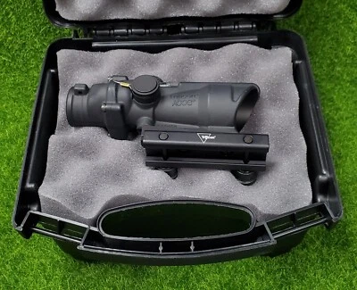 Mira para rifle Trijicon TA31H-68-G ACOG 4x32 BAC con herradura verde y montaje - 100222 Foto 1 de 4