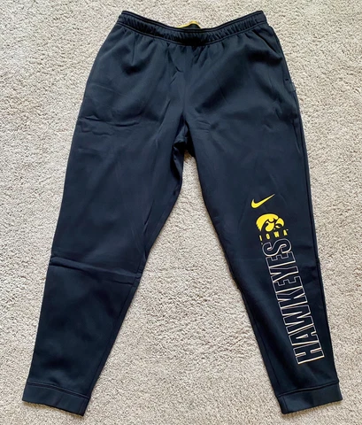 Nike On Field Iowa Hawkeyes Football Therma Sweatpants (2XL) CQ5646-010 Cover