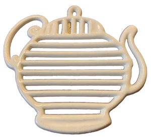 Cast Iron white Enamel Tea Pot Shape Trivet 9" X 9" Footed Ring for Hanging NEW - Picture 1 of 3