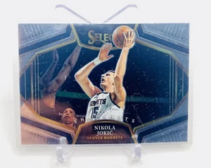2022-23 Panini Select Nikola Jokic Instantáneas Inserto #10 Pepitas - Imagen 1 de 1