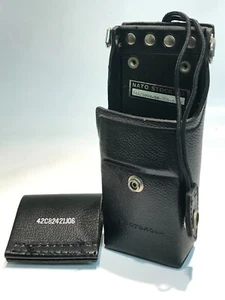 MOTOROLA RADIO CASE HEAVY DUTY LEATHER NTN5461B FITS MT1000 ETC ad1T11 - Picture 1 of 7