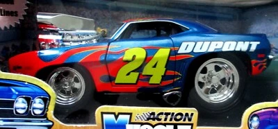 Muscle Machines NASCAR 1 :24 #24 Jeff Gordon '69 Chevy Camaro Action Box Wear  - Image 1 of 4