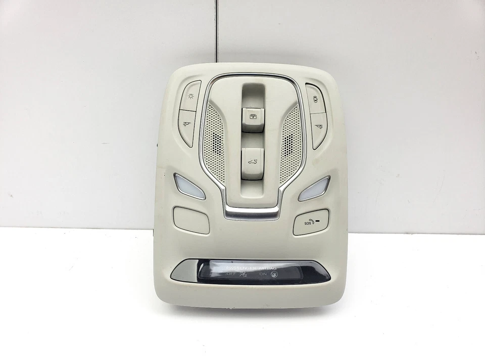 LUZ CORTESÍA LECTURA TECHO DELANTERO MG HS 2022 10003589 Foto 1 de 4