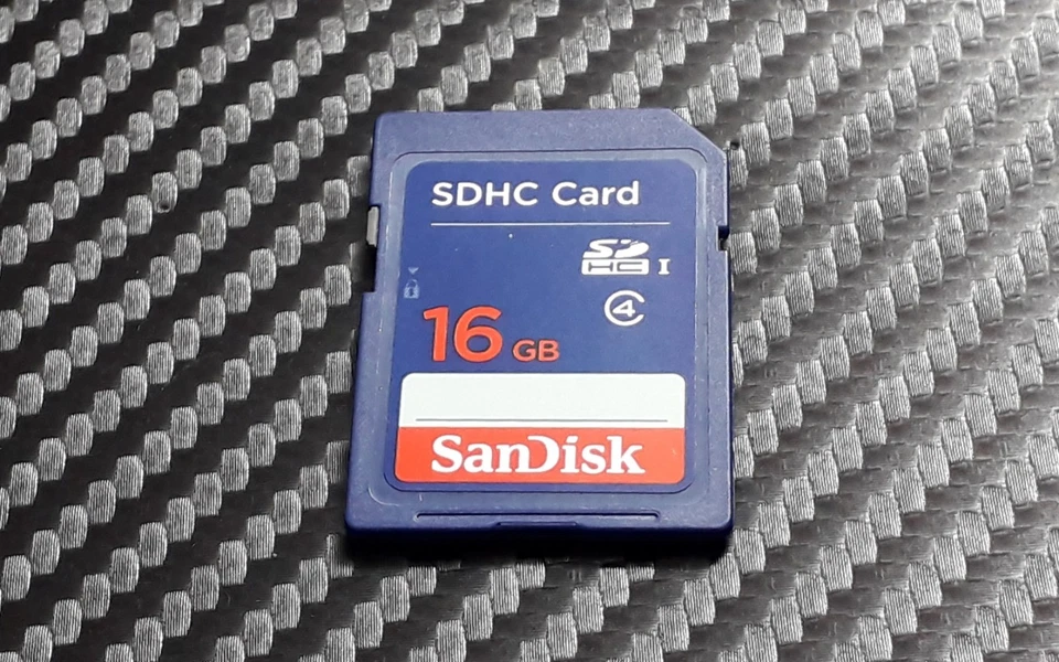 16GB SD Card SDHC Memory SanDisk - For Digital Camera / 3DS / Wii - Image 1 of 1