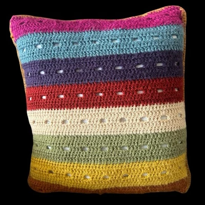 Almohada cuadrada vintage de ganchillo hecha a mano Cottagecore 17” X 15” MCM Boho Foto 1 de 3