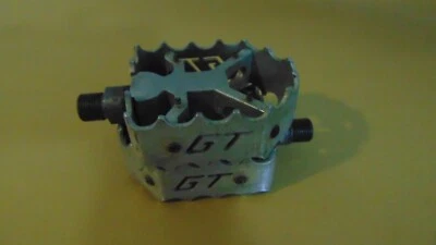 Vintage GT BMX He Man Pedals 9/16 Old Mid School Pro Speed Series Performer - Image 1 of 4
