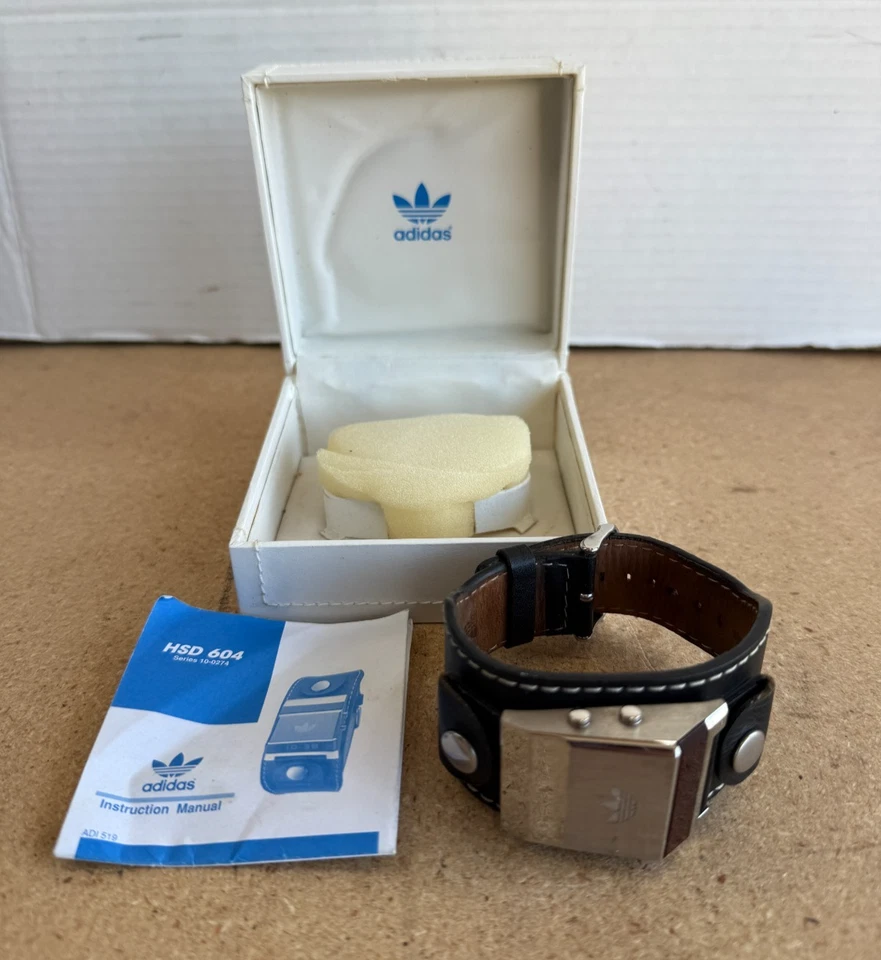 *RARO* Adidas HSD 604 LED Reloj Correa de Cuero con Estuche Original *NECESITA BATERÍA* Foto 1 de 4