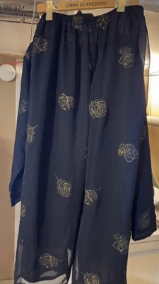 Pantalones Together Suit XL / Kimono Top Talla 2XL Forrados con Botones Negro-Dorado Rosa. Foto 1 de 4