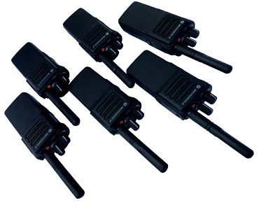 SECHS MOTOROLA DP4400e DIGITALE ZWEIWEGE RADIOS WALKIE TALKIES SICHERHEIT BAU - Bild 1 von 4