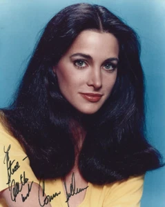 Connie Sellecca signiertes 8 x 10 Foto - Bild 1 von 1