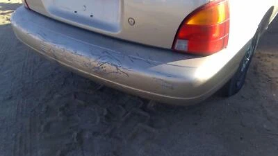 1996 1997 1998 1999 年土星 Sw2 后保险杠盖组件 Oem Back Gold Goe — 第 1/4 张图片