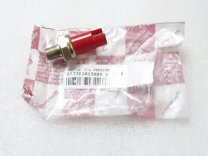 Interruptor de presión de aceite 00770530B91 000013085P05 para tractor Mahindra 3540 5545 - Imagen 1 de 5