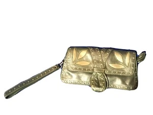 Isabella Fiore Green Leaf Metallic Leather Wristlet/clutch w/punch work  VGUC - Picture 1 of 6