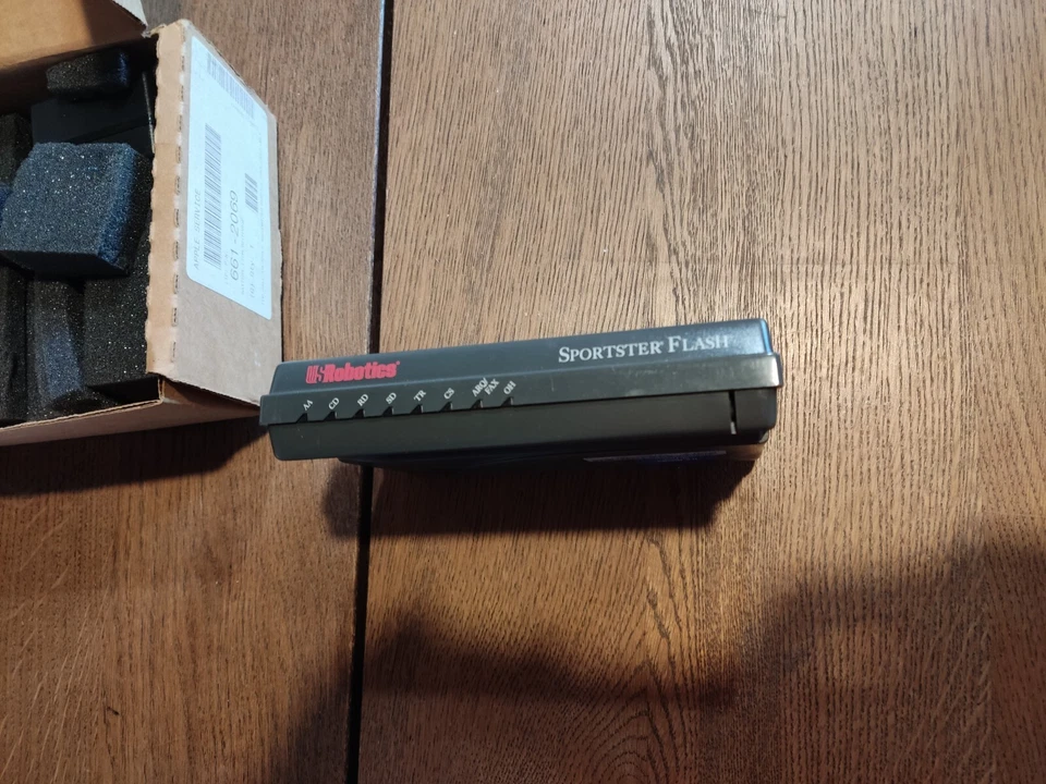 USRobotics Sportster Flash - Modem 56k - v90  - Immagine 1 di 4