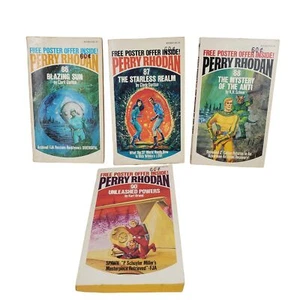 Vintage Lot of 4 Perry Rhodan Books #86, 87, 88, 90 Paperback 1976 Sci-Fi - Picture 1 of 9