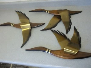 Vintage Fliegende Gänse Enten Wanddeko Holz Messing Vögel 3er Set - Bild 1 von 15