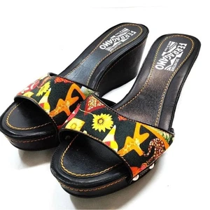 Salvatore Ferragamo Floral Pattern Wedge Sandals BLK Sz 5.5 - Picture 1 of 6