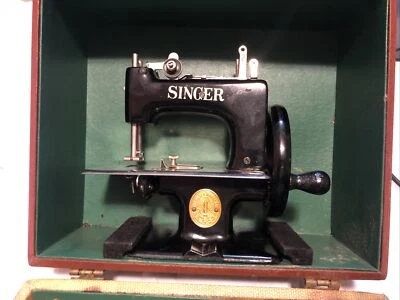 Máquina de coser infantil Singer modelo 20 Foto 1 de 4