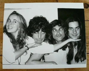 Wet Flower - Vintage Band Press Photo Glossy B&W 8x10 - Picture 1 of 4