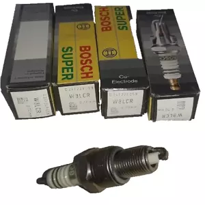 KIT 4 CANDELE ACCENSIONE BOSCH 0241229059 W8LCR PER BMW 3 5 6 7 E30 E24 E34 E32 - Picture 1 of 3