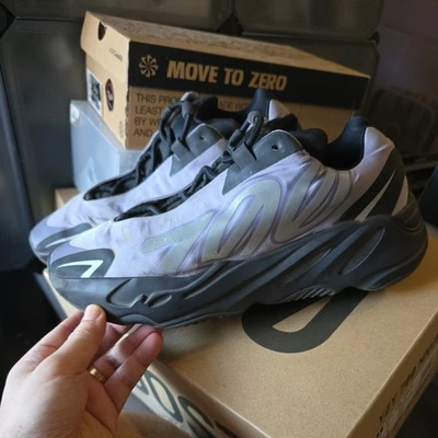 Adidas Yeezy Boost 700 MNVN Geode Talla 10 Foto 1 de 4