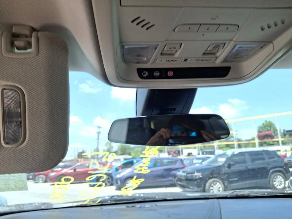 Espejo retrovisor usado Cadillac XT5 2017 SUV 267-00416 86.000 millas Foto 1 de 1