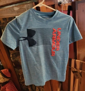 UNDER ARMOUR LIGHT BLUE LOOSE HEATGEAR SHORT SLEEVED SHIRT-SIZE YMD - Picture 1 of 1