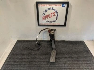 2008-2012 CHEVROLET EXPRESS 2500 FLOOR GAS THROTTLE ACCELERATOR PEDAL PAD OEM  - Image 1 of 4