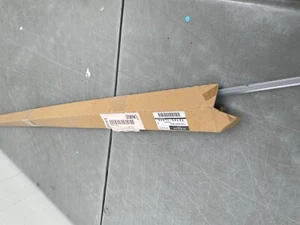 INFINTI QX80 QX56 FRONT WINDSHIELD UPPER MOLDING FASTENER ORIGINAL OEM GENUINE - Picture 1 of 1
