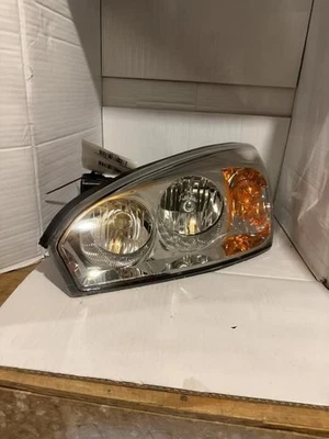 Faro conductor estilo clásico emblema en rejilla faro 04-08 MALIBU 2263389 Foto 1 de 2