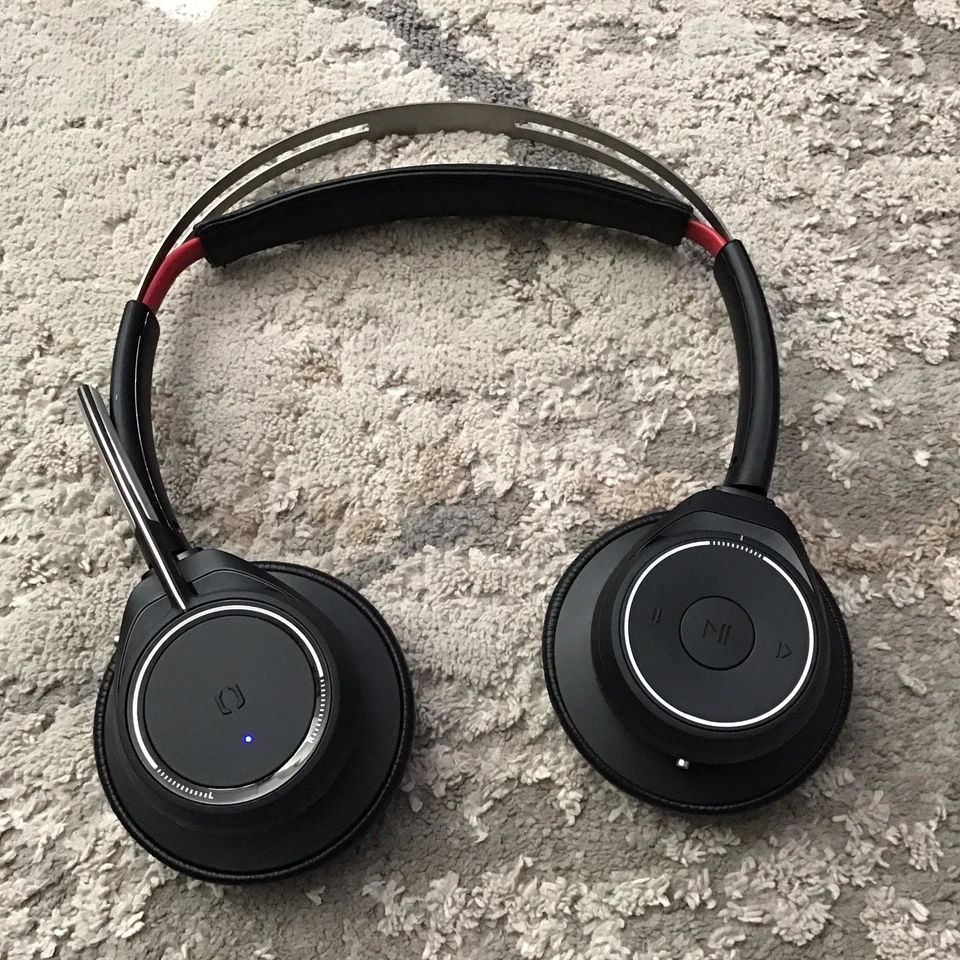 Plantronics Voyager Focus UC Headphones Black Wireless Bluetooth Noise Canceling - Image 1 of 1