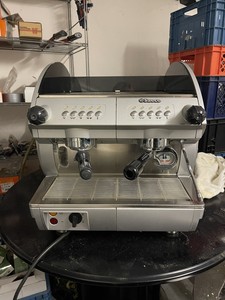 Las mejores ofertas en Máquinas de espresso y capuchino comercial Saeco |  eBay