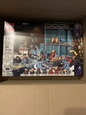 LEGO Marvel Super Heroes: Iron Man Armoury (76216) Foto 1 de 4