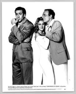 HONEYMOON IN VEGAS 1992 NICOLAS CAGE SARAH JESSICA PARKER JAMES CAAN (STILL 1) - Picture 1 of 1