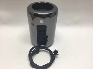 mac pro 2013 E5 12 core RAM 32gb SSD 1tb - Picture 1 of 12