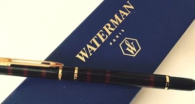 Waterman Laureat Red Marble Fountain Pen Medium Pt New  In Box The Original   - Image 1 of 3