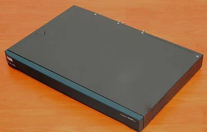 Cisco 2612 Router + wic1T, wic2T, en pri 1ce1B - Afbeelding 1 van 2