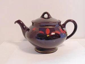 Vintage Royal Dripless Teapot Royal Canadian Art Pottery With Red Flowers - Picture 1 of 13