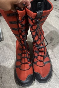 Berries Aetrex Women 9.5M Red Neoprene Bungee Rain Boot BB83W slip resist tread - Picture 1 of 13