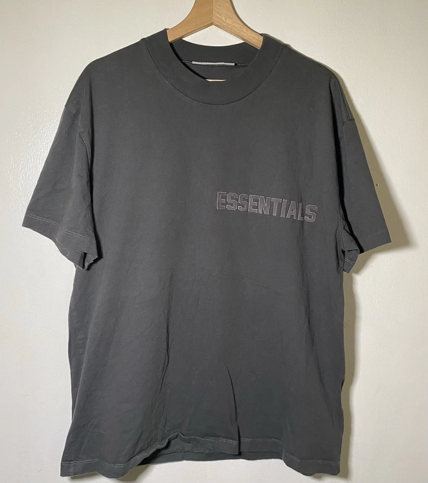 Camiseta básica de algodón Essentials gris pesado talla mediana para hombre de gran tamaño” Foto 1 de 4
