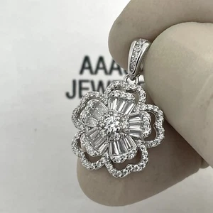 Ciondolo baguette fiore cubico in argento sterling 925 massiccio con zirconi - Foto 1 di 5