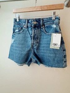 Women’s Denim Shorts - Picture 1 of 6