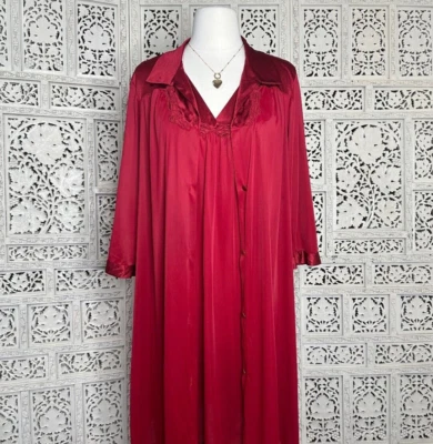 Vintage Vanity Fair Romantic Red Nightgown And Robe Set Sz Small Precious set. - Image 1 of 4