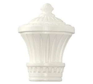 Kirsch Wood Trends 2" Charleston Finial 46802 025 White for use with 2" Pole - Picture 1 of 3