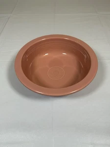 Fiestaware Peony Pink 8 1/4" Classic Rim Large Serving Bowl 40 oz Homer Laughlin - Picture 1 of 4