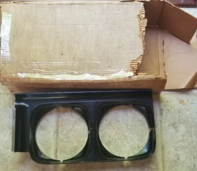 Nuevo de Lote Antiguo GM 1971 BUICK GSX Solo Faro Puerta/Bisel 1237226 Pasajeros Lado Foto 1 de 4