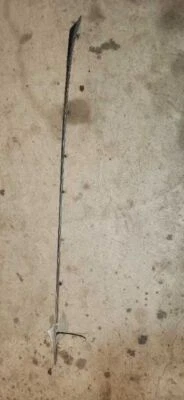 1965 CHEVELLE HOOD CENTER MOULDING 23613 - Изображение 1 из 4