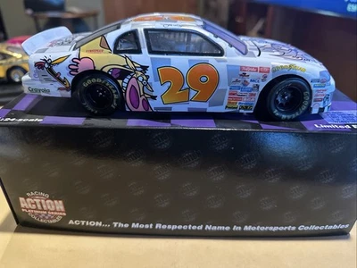 NASCAR Jeff Green 1:24 Diecast #29 Tom & Jerry Cartoon Network Monte Carlo - Image 1 of 4