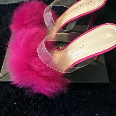 Salto alto peludo rosa  - Imagem 1 de 4