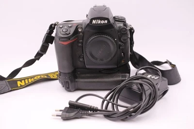 NIKON D700 + MB-D10  , SHC Art.766839 - Bild 1 von 4